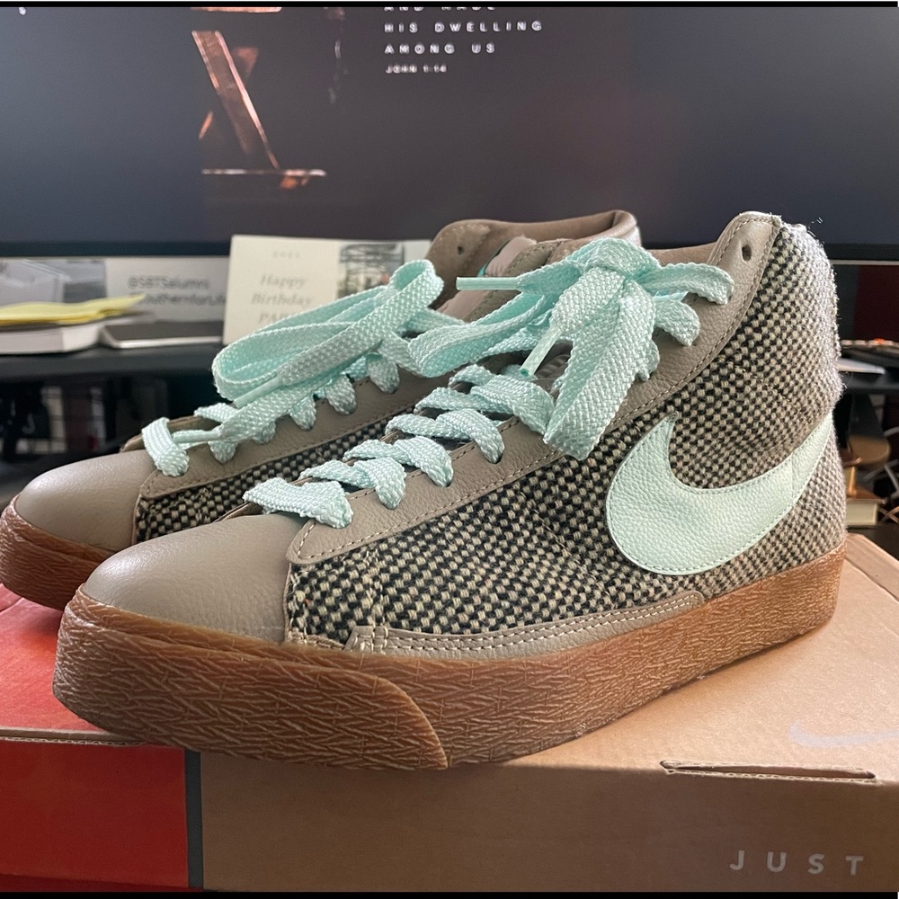 Women’s Nike Blazer Mid 73 Premium Size 10 Tweed